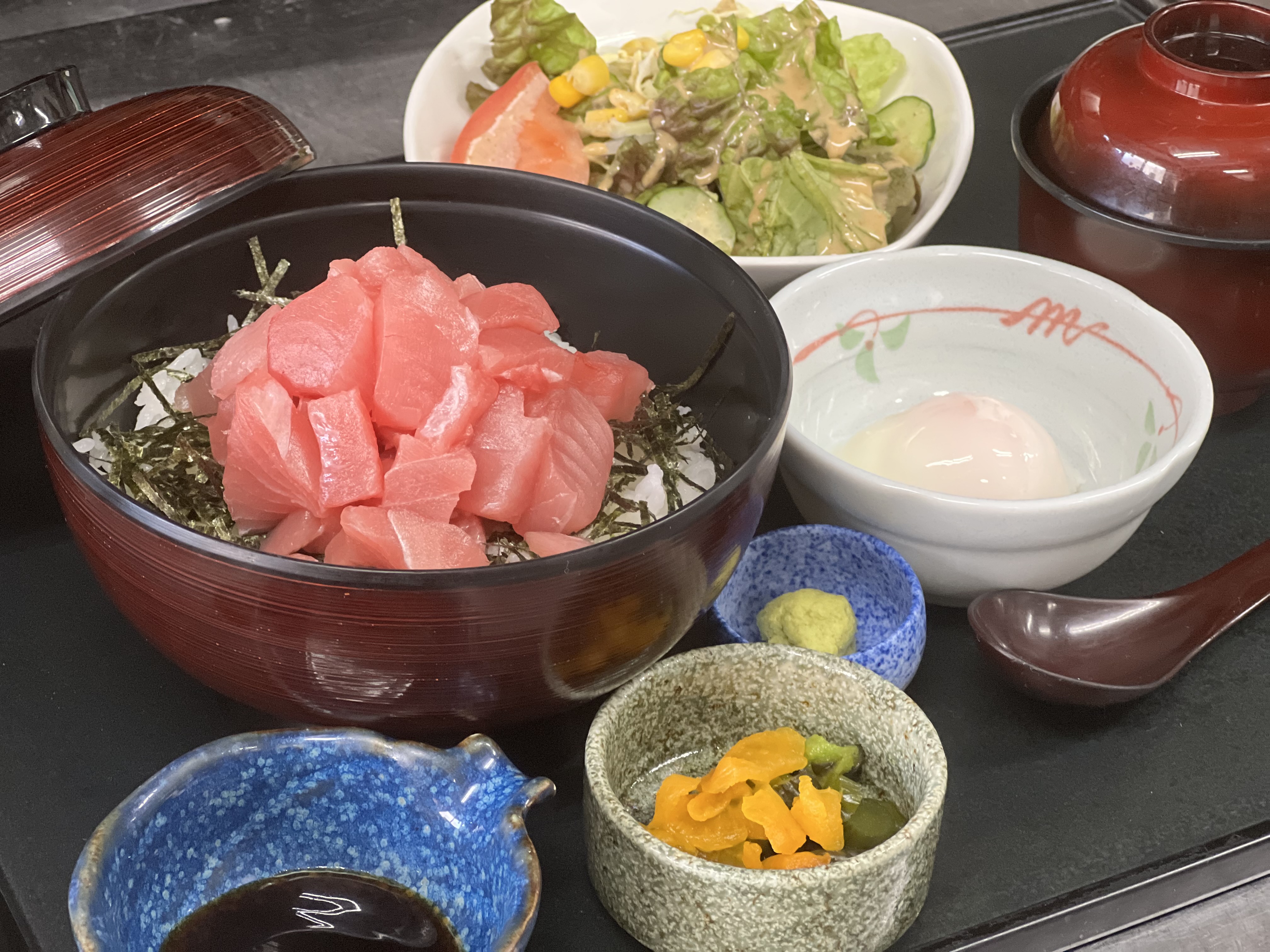 海鮮丼ランチ